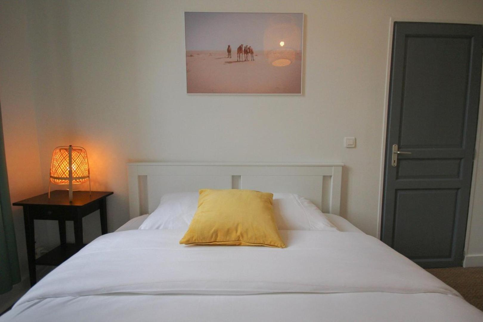 2-Bedroom Flat + Private Car Park. Lille Eksteriør bilde